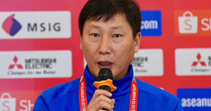 Lịch làm việc dày đặc của HLV Kim Sang Sik